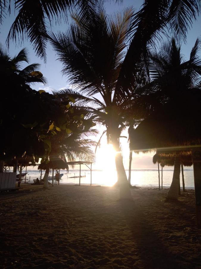 Hostal Jardin Mahahual Exterior photo